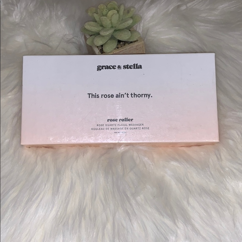 💥SOLD 💥GRACE & STELLA Rose Quartz Facial Roller - Picture 4 of 8